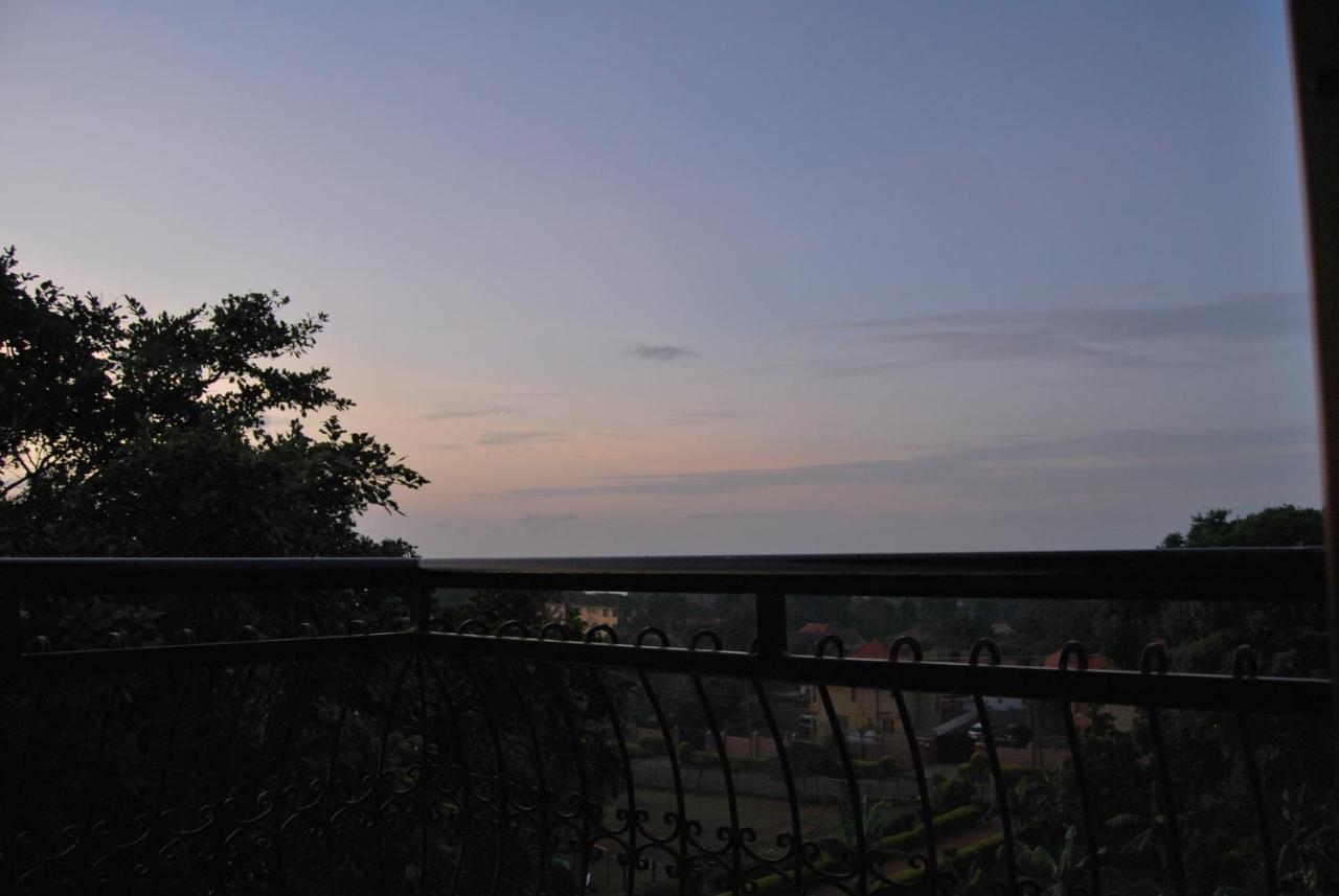 Frontiers Hotel Entebbe Luaran gambar